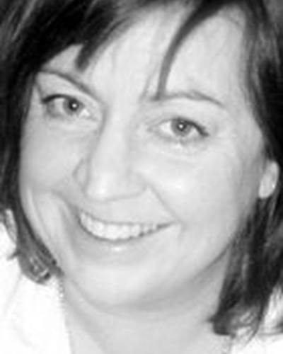 Ив Стюарт фото