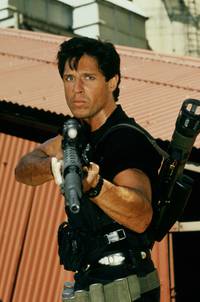 Кадр Киборг-полицейский 2