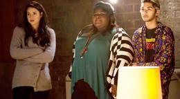 Кадр из фильма "Белая птица в метели" - 2