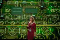 Кадр Превосходство