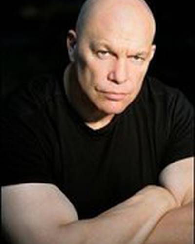 Майкл Бэйли Смит фото