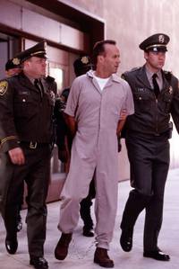 Кадр Отчаянные меры