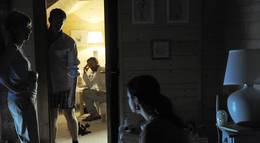 Кадр из фильма "Медовый месяц" - 2