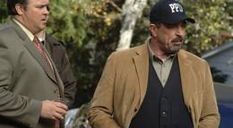 Кадр из фильма "Правосудие Стоуна: Смерть в раю" - 2