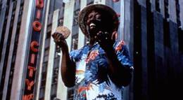 Кадр из фильма "Вкусная дрянь" - 2