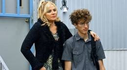 Кадр из фильма "Я и Моника Велюр" - 1