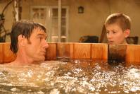 Кадр Малкольм в центре внимания