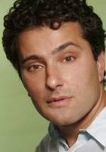 Алекс Тэвис фото