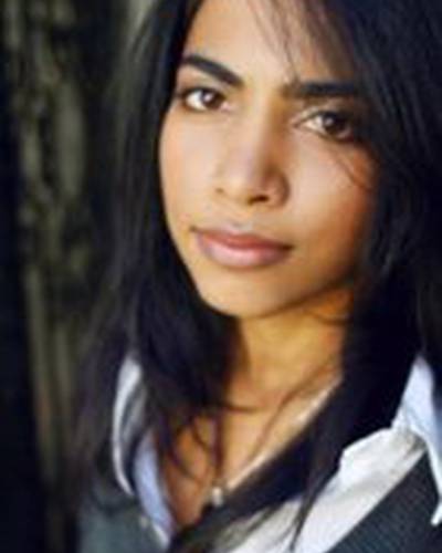 Рошни Шукла фото