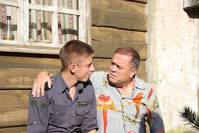 Кадр Парень с нашего кладбища