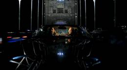 Кадр из фильма "Стеклянный человек" - 1