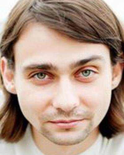 Максим Свешников фото