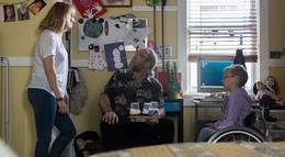 Кадр из фильма "Миссия: Неадекватна" - 1