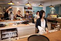 Кадр Di 36 ge gu shi