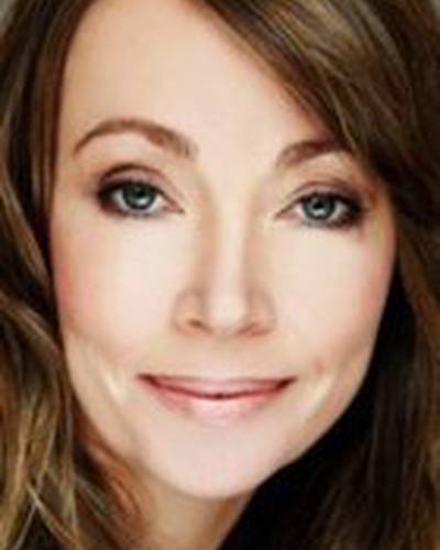 Лаура Кинелли фото