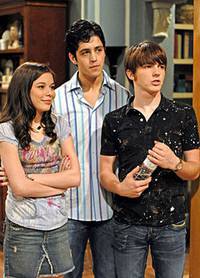 Кадр Дрейк и Джош