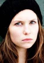 Оливия Теннет фото