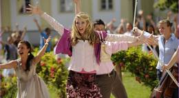 Кадр из фильма "Зажигай!" - 2