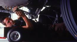 Кадр из фильма "Скорость" - 1