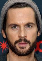 Том Райли фото