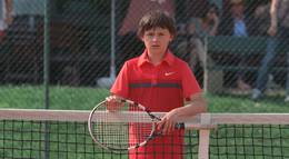 Кадр из фильма "Грунтовый корт" - 1