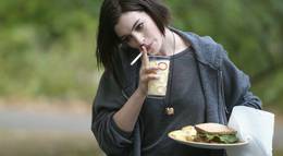 Кадр из фильма "Рэйчел выходит замуж" - 1