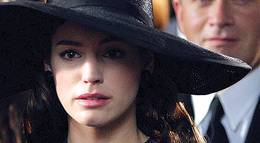 Кадр из фильма "Мисс Марпл: Перст указующий" - 2