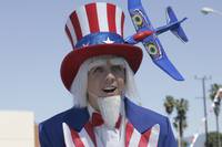 Кадр Малкольм в центре внимания