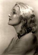 Джинн Иглс фото