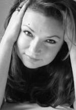 Люси Харрисон фото