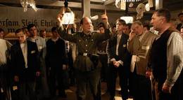 Кадр из фильма "Фальшивомонетчики" - 2