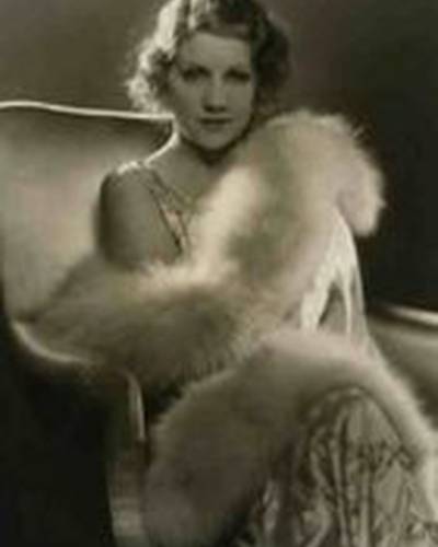 Рут Селвин фото