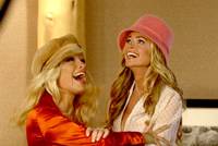 Кадр Блондинка и блондинка