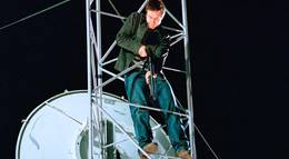 Кадр из фильма "Атака пауков" - 1