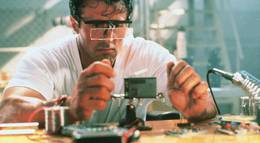 Кадр из фильма "Специалист" - 2