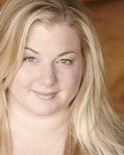 Кэти Харфильд фото