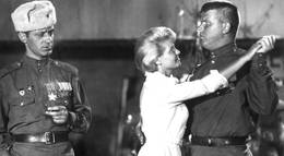 Кадр из фильма "Женя, Женечка и «Катюша»" - 2