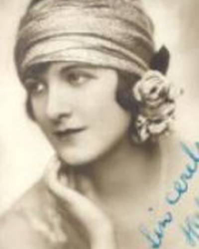 Лиллиан Холл-Дэвис фото