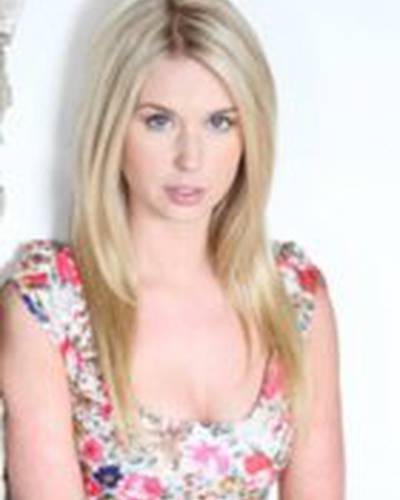 Julianna Therese Barninger фото