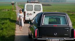 Кадр из фильма "Сюрприз" - 2