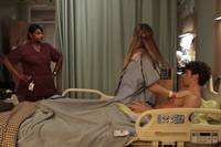 Кадр Красные браслеты 