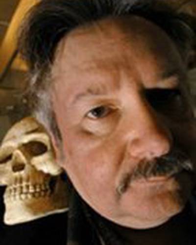 Брюс Дж. Халленбек фото