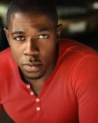 МакКинли Белчер III фото