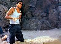 Кадр Посторонний