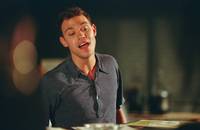 Кадр Миссис Хендерсон представляет