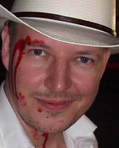 Том Сикс фото