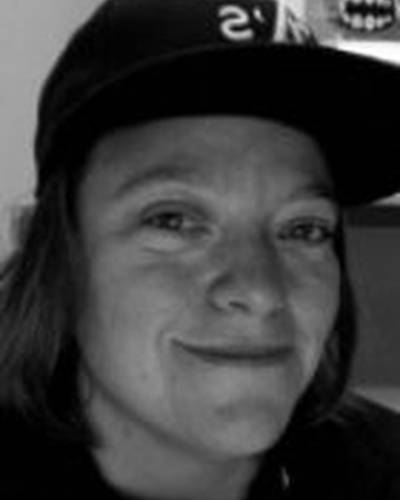 Сэди Беннинг фото