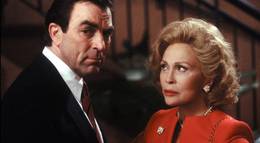 Кадр из фильма "Кандидат и его женщины" - 1