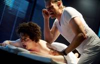 Кадр Мальчики, Гийом, к столу!