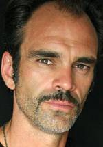 Стивен Огг фото